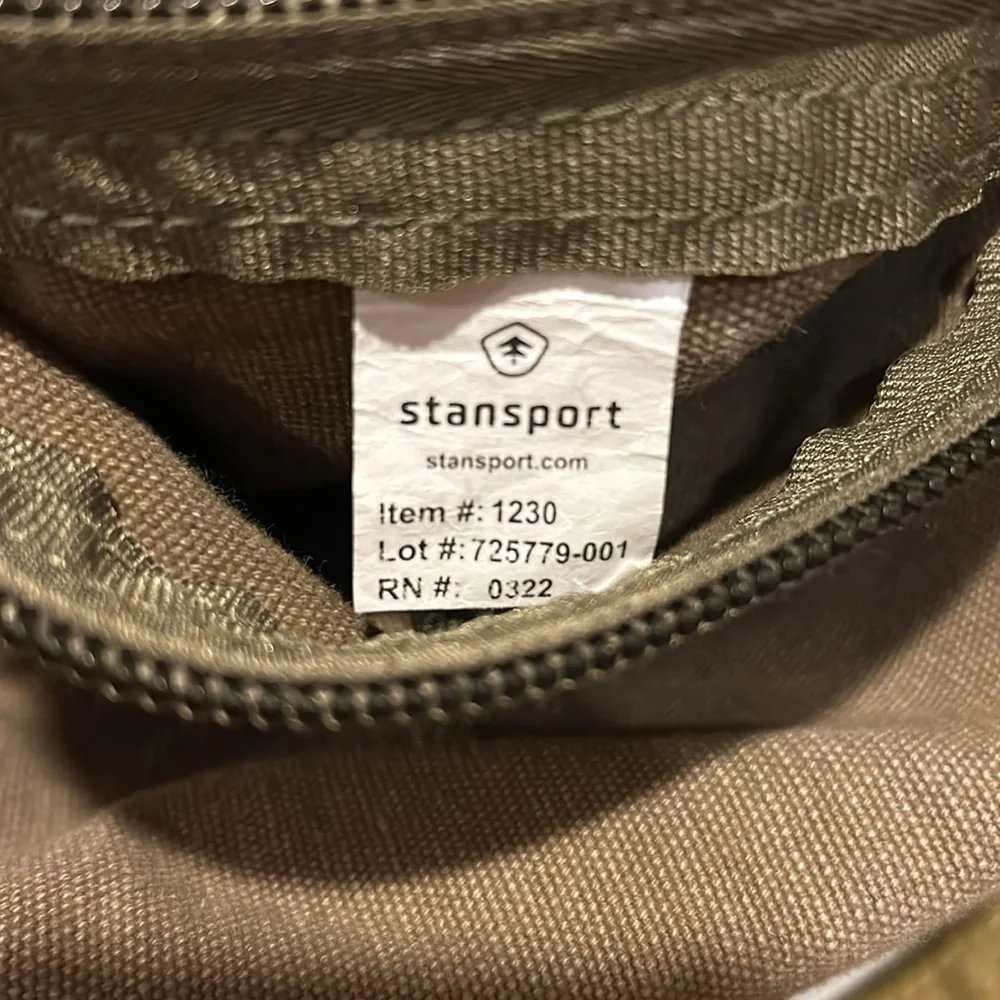 Stansport zippered canvas deluxe duffel bag